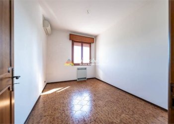 Portion of a house VIA BENTINI 5, Malalbergo - photo 26