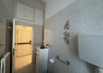 bagno - Trilocale via Giuseppe Massarenti, 264, Bologna (zona Massarenti) - foto 16