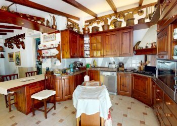 Villa Via Nuova Di Crevari, 169 
 Voltri, Genova (zona Voltri) - foto 4