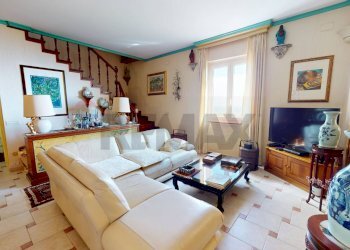 Villa Via Nuova Di Crevari, 169 
 Voltri, Genova (zona Voltri) - foto 15