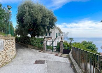 Villa Via Nuova Di Crevari, 169 
 Voltri, Genova (zona Voltri) - foto 62