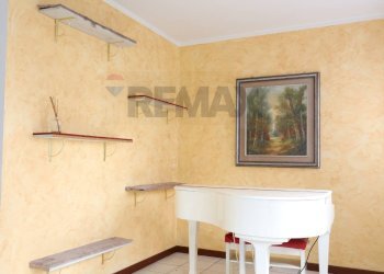 Three-room apartment Via Bartolomeo Bono, 8
Borgo Palazzo, Bergamo - photo 9