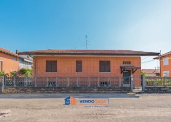 Independent house Carignano - photo 2