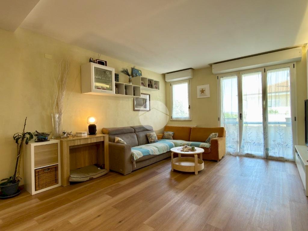 Four-room apartment Via Tiziano, Misano Adriatico - photo 3