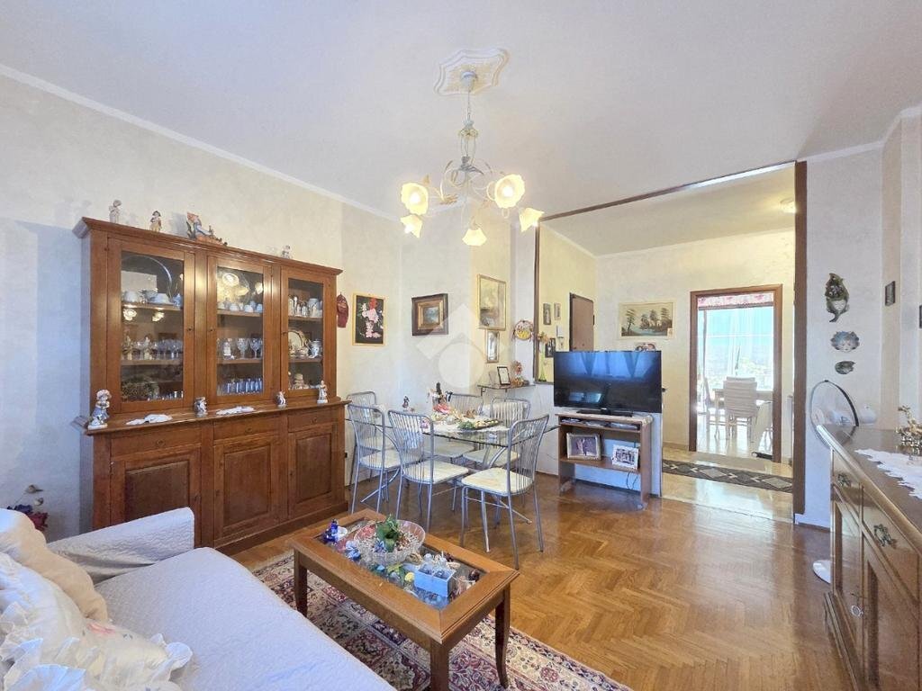 Four-room apartment Viale kennedy, Caprie - photo 1