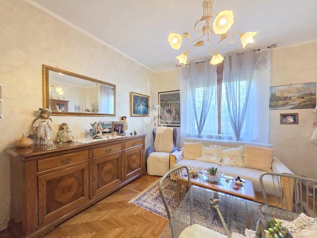 Four-room apartment Viale kennedy, Caprie - photo 3
