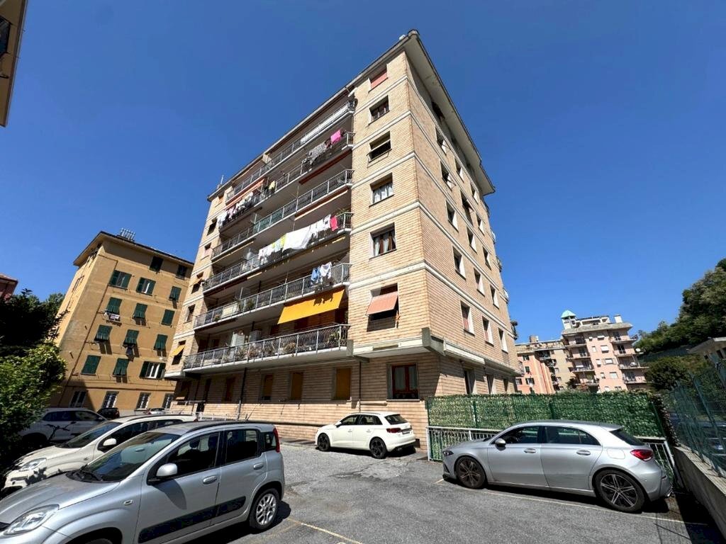 Quadrilocale Via Bolzaneto, Genova (zona Bolzaneto) - foto 1
