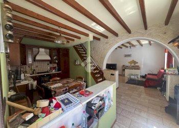 Four-room apartment Via santissimo nome di gesu', Ceranesi - photo 2
