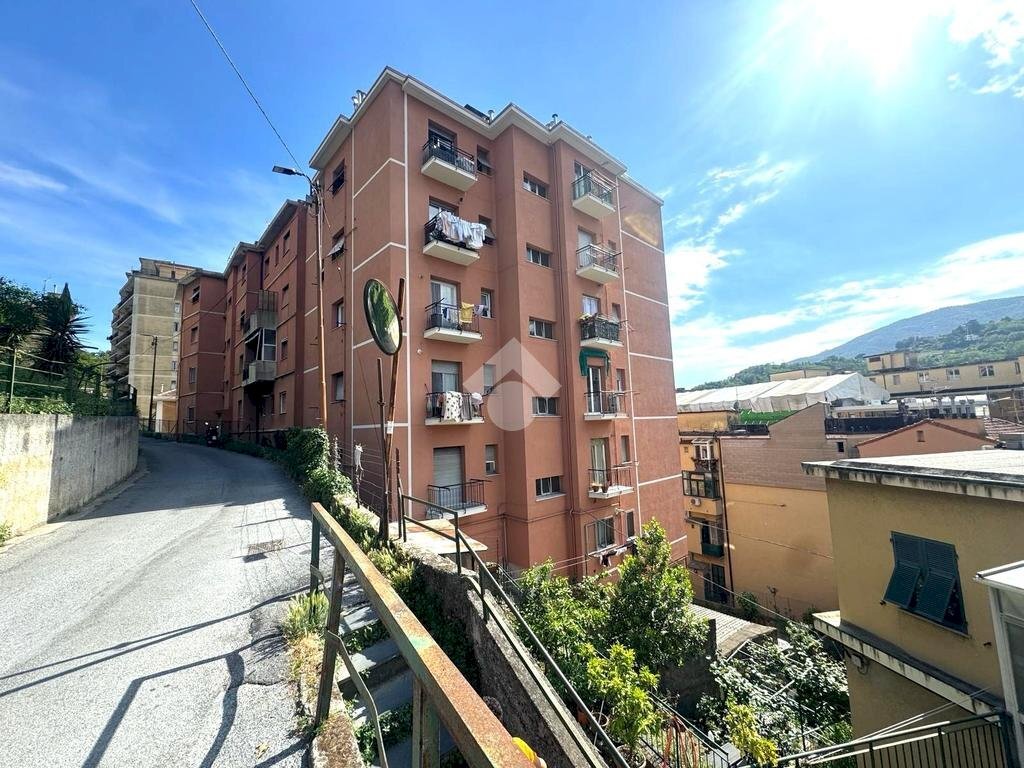 Trilocale P.za Ospedale Pastorino, Genova (zona Bolzaneto) - foto 1