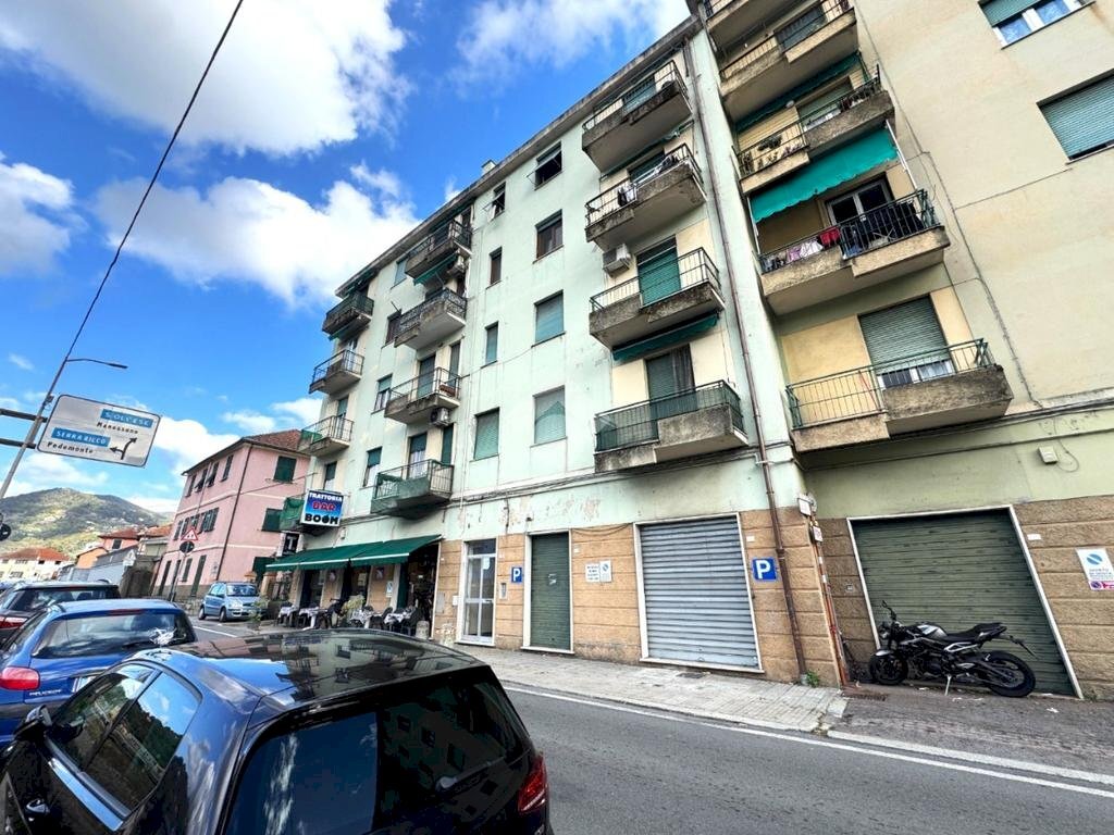 Trilocale Via Sardorella, Genova (zona Bolzaneto) - foto 1