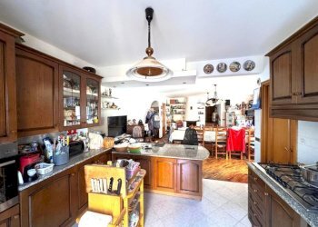 Three-family Villa Via San Bernardo, Ceranesi - photo 3
