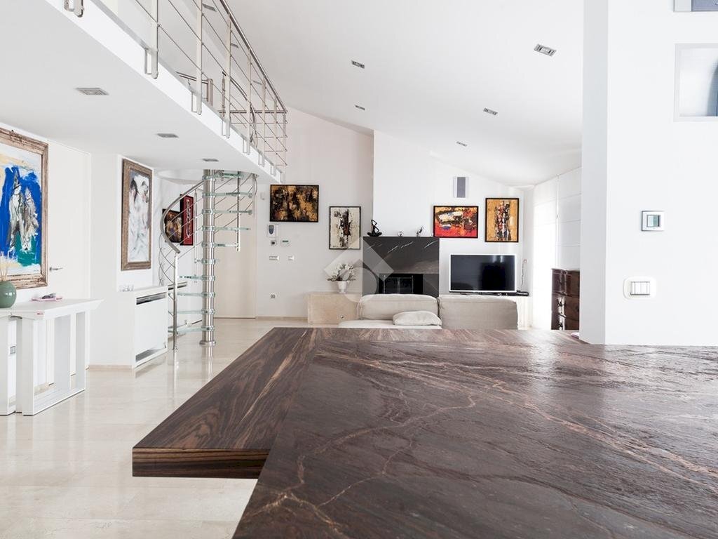 Villa Str. Chiaviche, Parma (zona Alberi) - foto 1