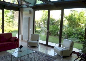 Villa Str. Chiaviche, Parma (zona Alberi) - foto 7