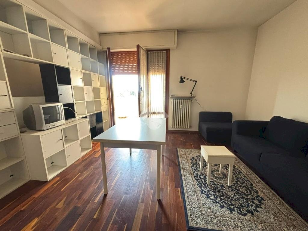 Two-room apartment Via Po, Parma (neighborhood Montanara) - photo 3