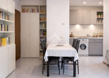 Two-room apartment Via Appennini, Milano (neighborhood Gallaratese) - photo 2
