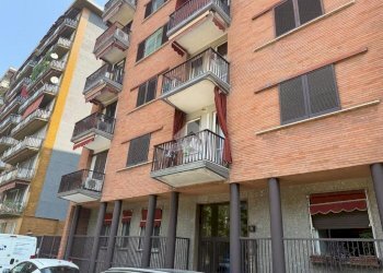 Two-room apartment Via Pompeo Neri, Milano (neighborhood Lorenteggio) - photo 2