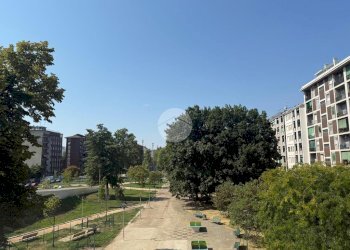 Stable - Palace piazza Tirana, Milano (neighborhood Lorenteggio) - photo 3