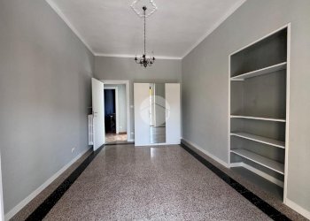 Three-room apartment Via Rosolino Pilo, Torino (neighborhood Campidoglio) - photo 1