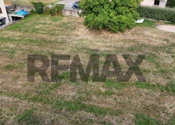 Giardino - Building land VIA MADONNA
snc, Cuasso al Monte - photo 4