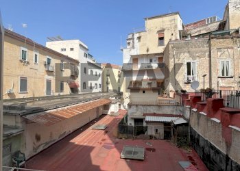 Edificio all\'aperto - Appartamento Vico Lungo San Raffaele
 
24, Napoli - foto 7