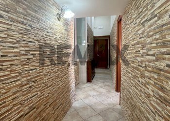 Hall / corridoio - Appartamento Vico Lungo San Raffaele
 
24, Napoli - foto 12