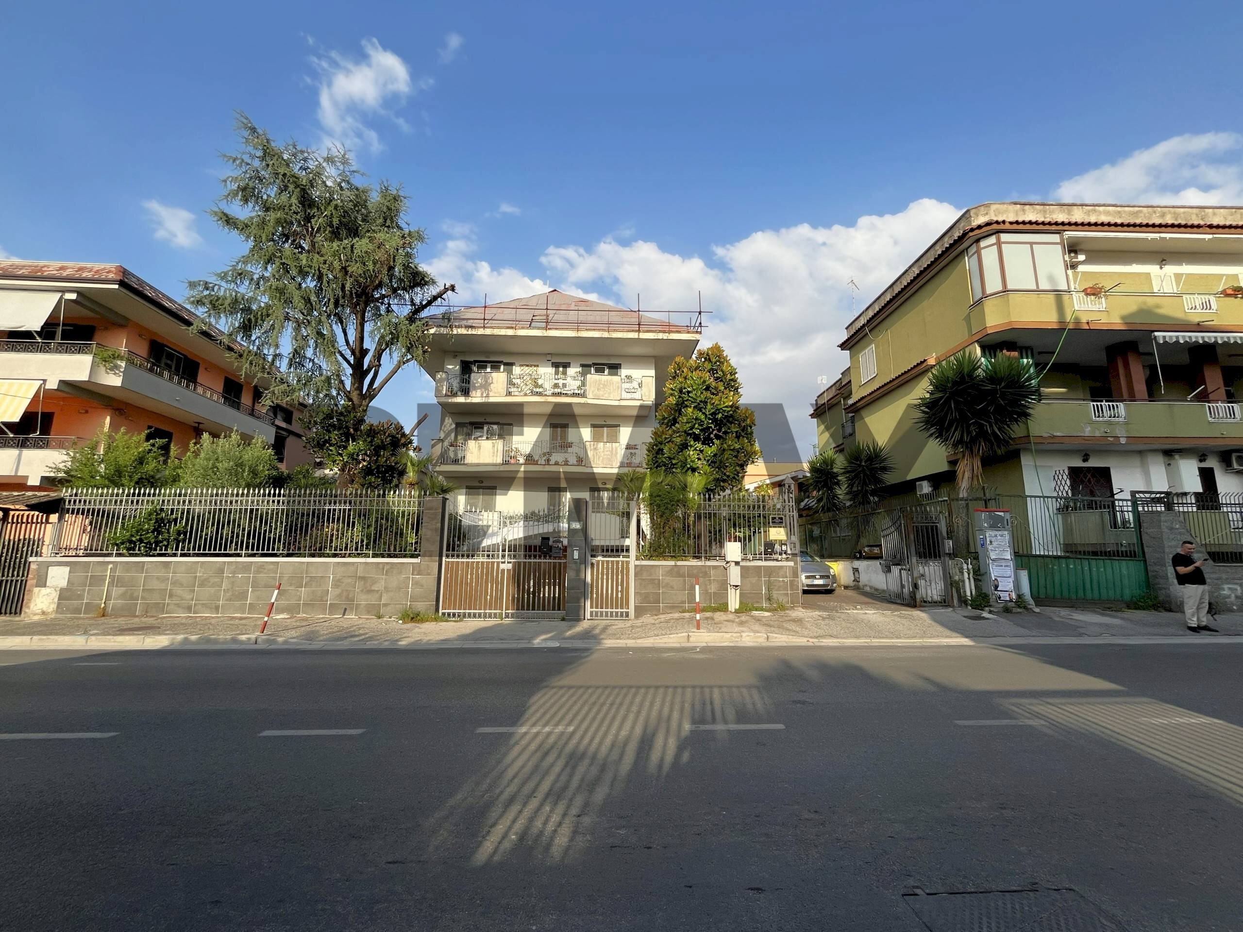 Edificio all\'aperto - Trilocale Via oasi del Sacro Cuore
 
80, Giugliano in Campania - foto 1