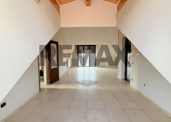 Stanza vuota - Trilocale Via oasi del Sacro Cuore
 
80, Giugliano in Campania - foto 7