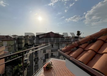 Balcone - Trilocale Via oasi del Sacro Cuore
 
80, Giugliano in Campania - foto 31