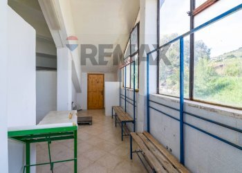 Hall / corridoio - Commercial Premises Contrada Terranova
8, Ramacca - photo 24