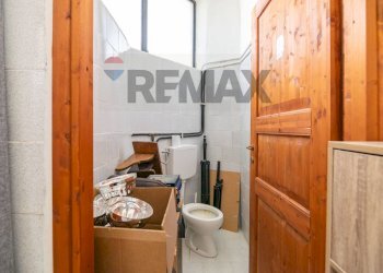 Bagno - Commercial Premises Contrada Terranova
8, Ramacca - photo 35