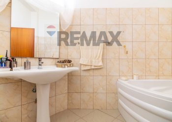 Bagno - Commercial Premises Contrada Terranova
8, Ramacca - photo 39