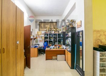 Hall / corridoio - Commercial Premises Contrada Terranova
8, Ramacca - photo 52