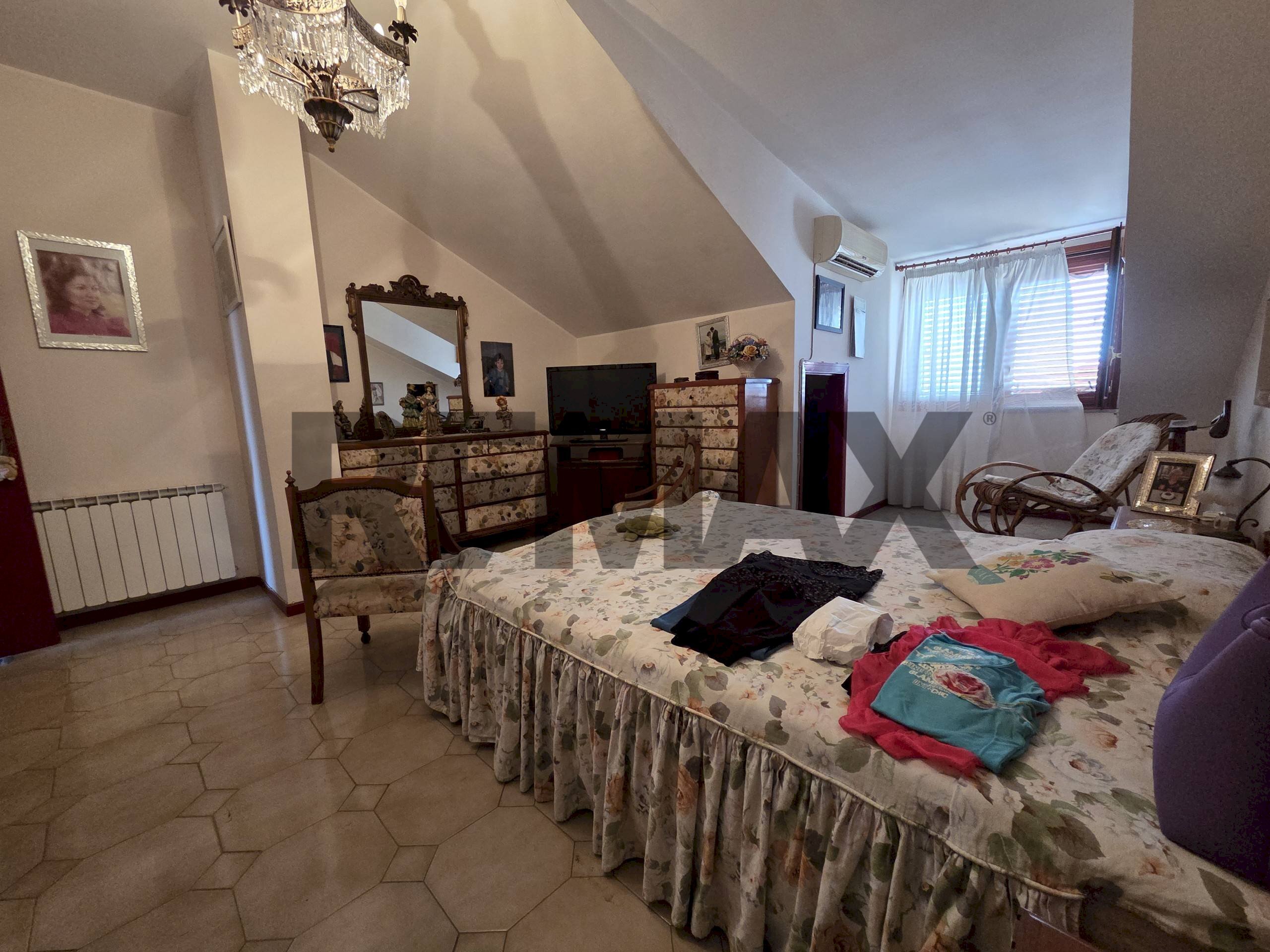 Camera da letto 1 - Appartamento Via Umberto
41, Sant'Agata Li Battiati - foto 3