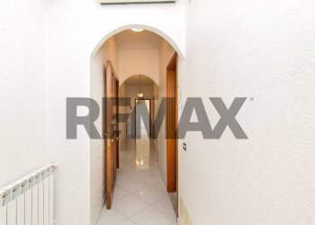 Hall / corridoio - Four-room apartment Via Peppino Impastato
 
26, Catania - photo 11