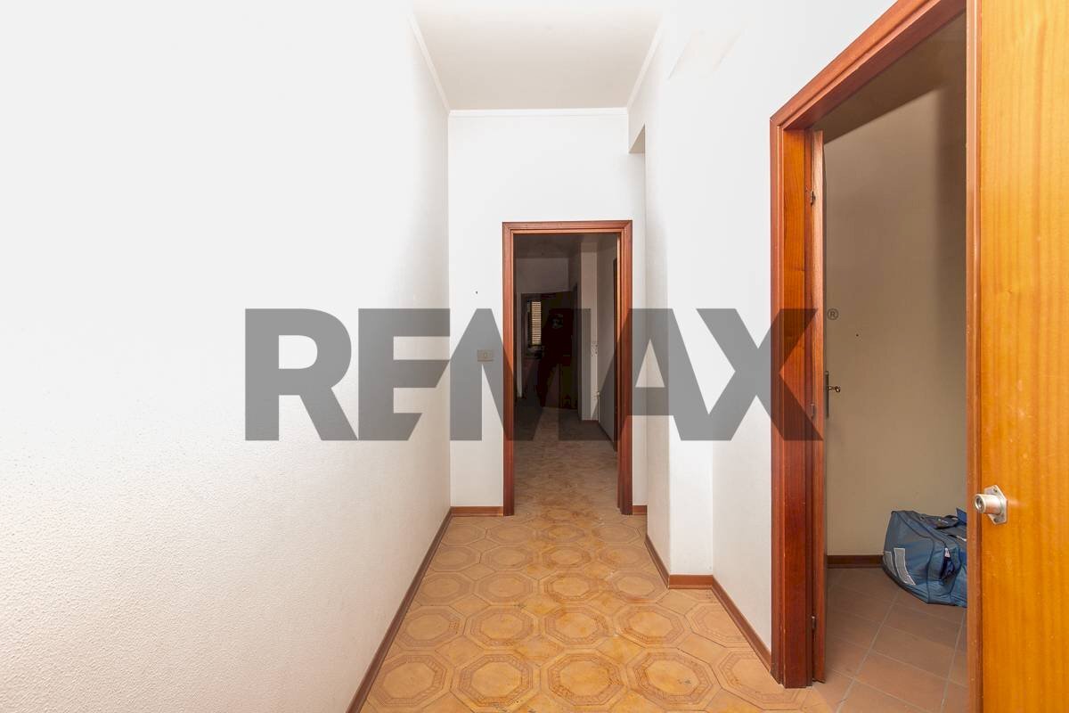 Hall / corridoio - Four-room apartment Via San Giuseppe San Filippo
71, Aci Catena - photo 3