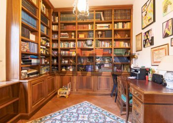 Ufficio - Villa Via Litteri
 
72, Aci Castello - photo 3