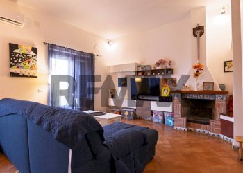 Soggiorno - Villa Via Litteri
 
72, Aci Castello - photo 8