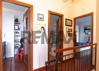 Hall / corridoio - Villa Via Litteri
 
72, Aci Castello - photo 29