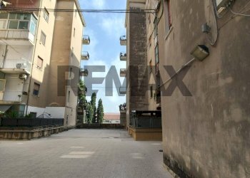 Edificio all\'aperto - Appartamento Via Giambattista Pensabene
 
13, Catania - foto 4