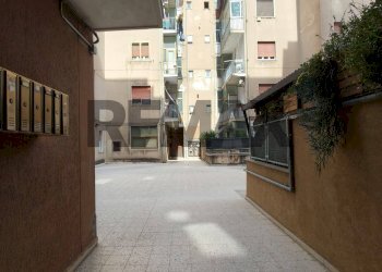 Edificio all\'aperto - Appartamento Via Giambattista Pensabene
 
13, Catania - foto 5