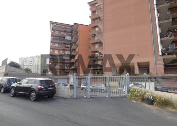 Edificio all\'aperto - Quadrilocale Viale Bummacaro
 
7, Catania - foto 2