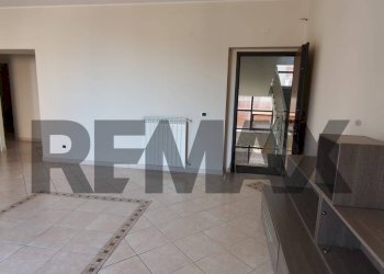 Stanza vuota - Quadrilocale Via Guglielmo Marconi
 
54, Fiumefreddo di Sicilia - foto 3