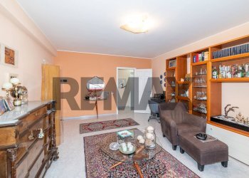 Soggiorno - Trilocale Via Ceuta
 
8, Aci Catena - foto 3
