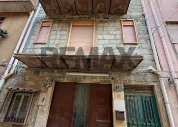 Edificio all\'aperto - Independent house Via Pampallona
 
40, Caltagirone - photo 1