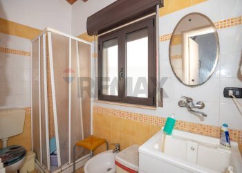 Bagno - Apartment Corso Vittorio  Emanuele
 
80, Caltagirone - photo 5
