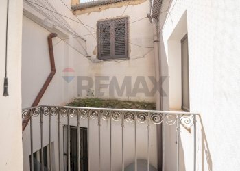 Balcone - Apartment Corso Vittorio  Emanuele
 
80, Caltagirone - photo 17