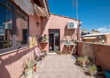 Terrazza - Apartment Corso Vittorio  Emanuele
 
80, Caltagirone - photo 28