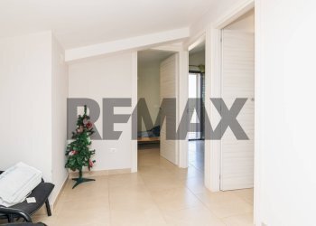 Hall / corridoio - Villa a Schiera Via Cordovado
 
44, Acireale - foto 10