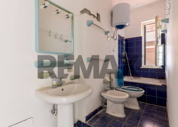Bagno - Bilocale Via Polifemo
 
3, Aci Castello - foto 9