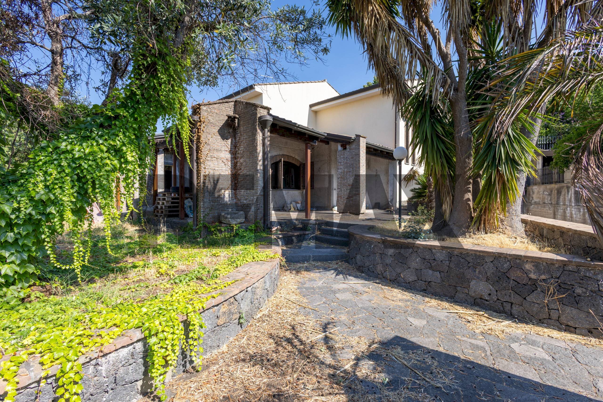 Casa all\'aperto - Villa Via della Costituzione
 
14, Trecastagni - photo 1